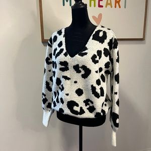 Sweet Lovely by Jen leopard V-neck sweater